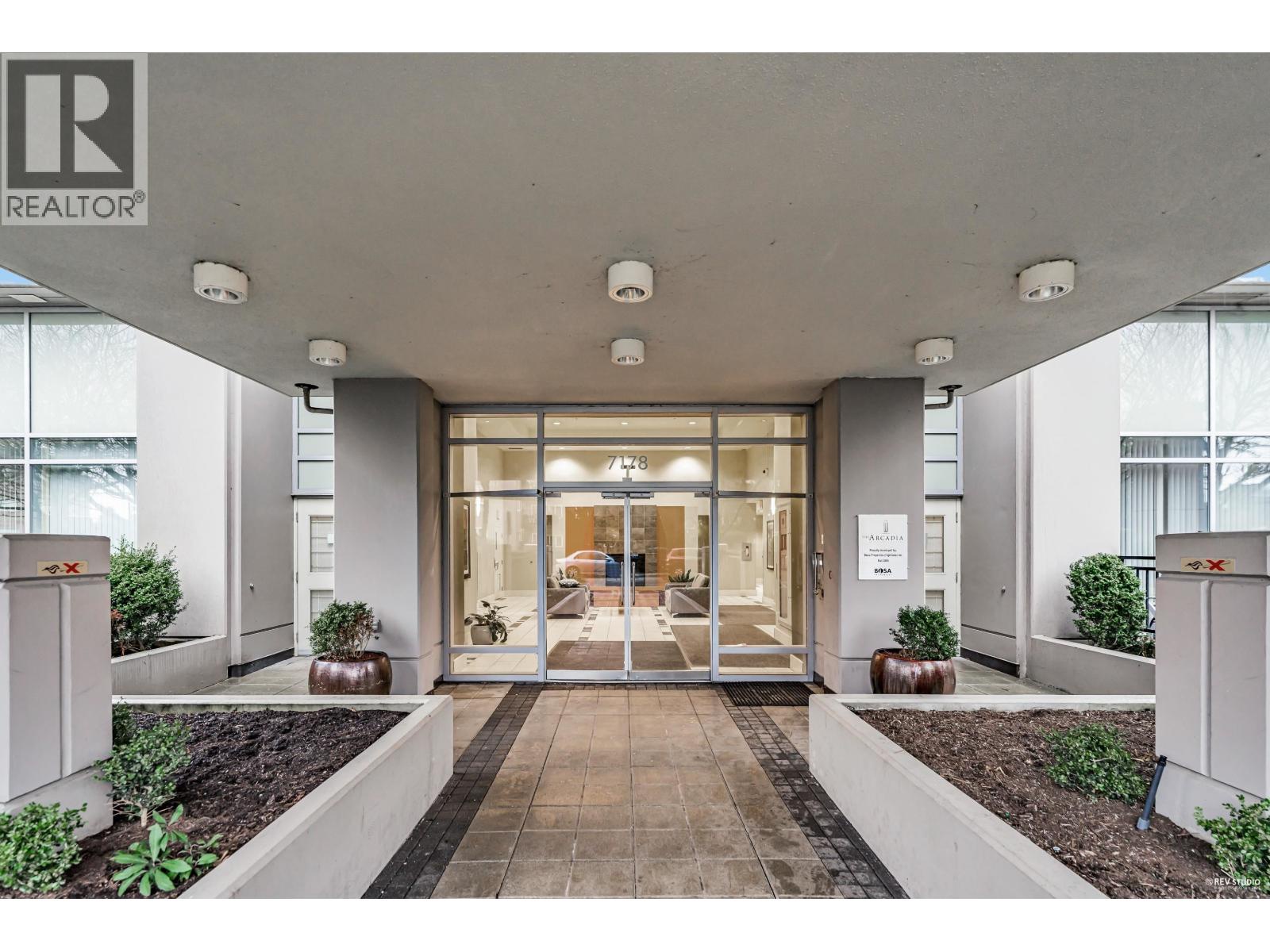 Ph5 7178 Collier Street, Burnaby, British Columbia