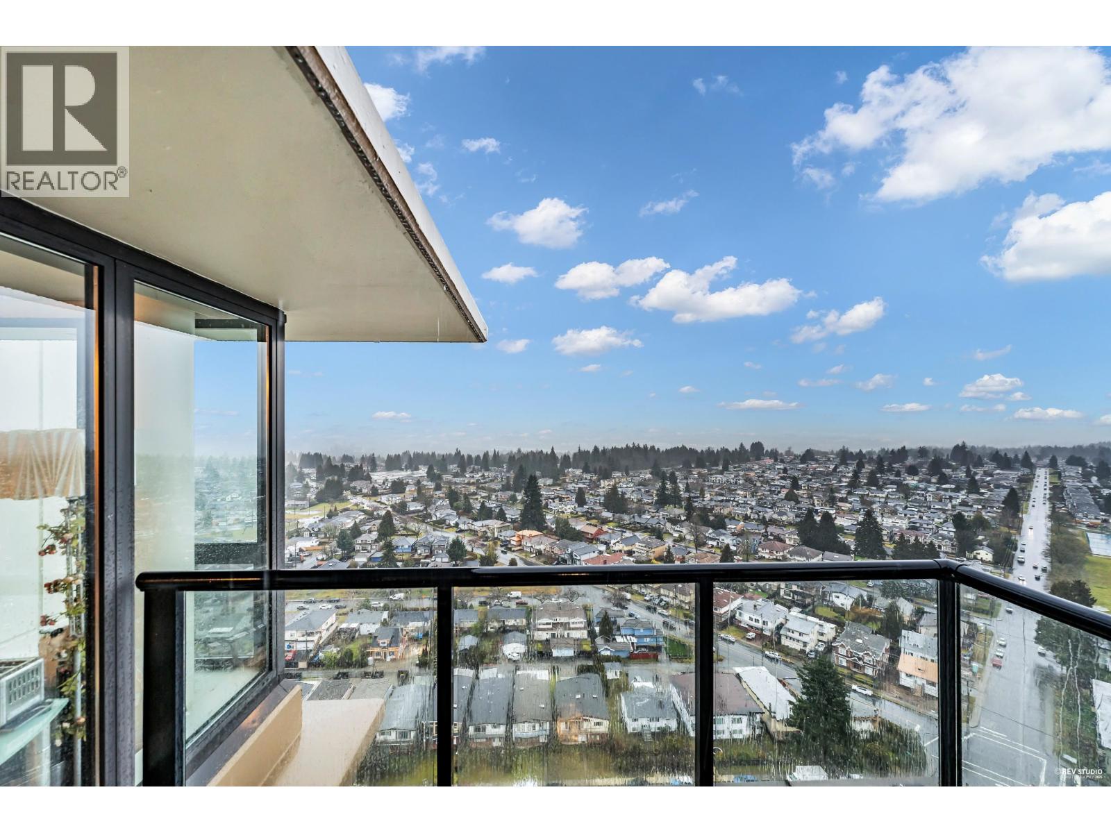 Ph5 7178 Collier Street, Burnaby, British Columbia