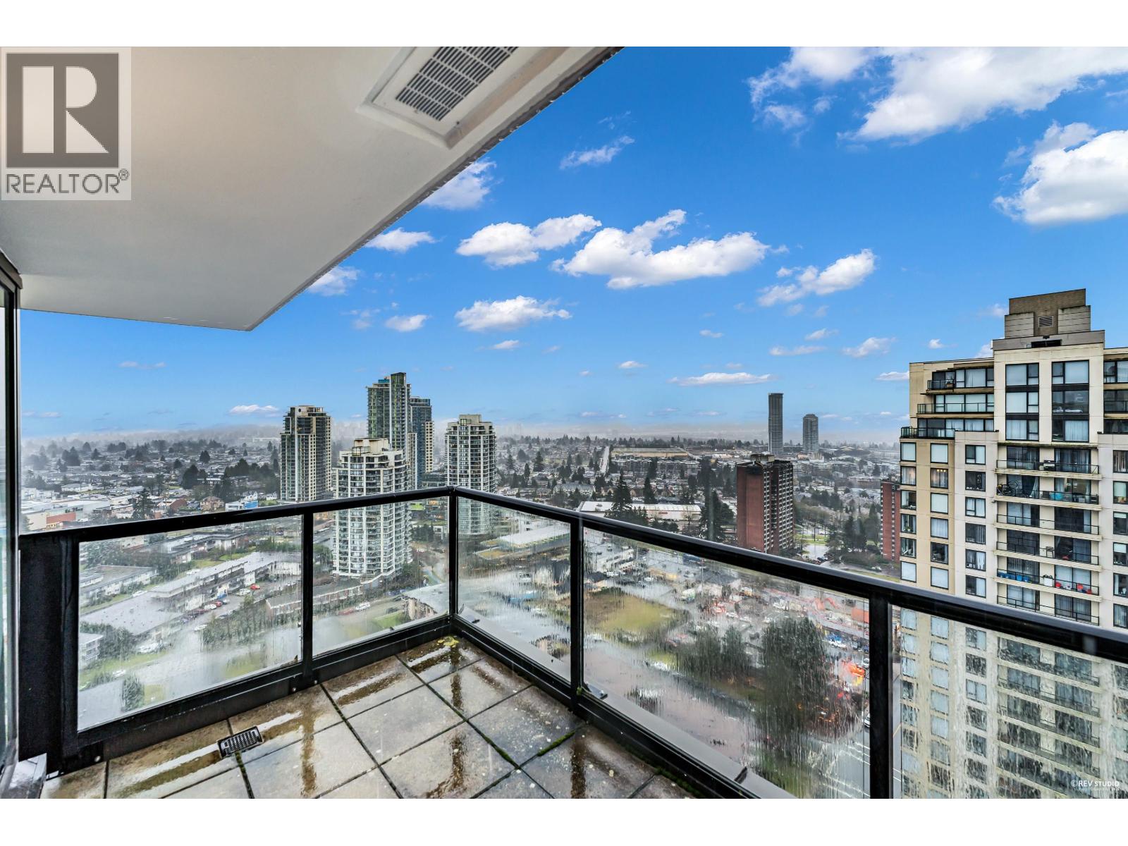 Ph5 7178 Collier Street, Burnaby, British Columbia