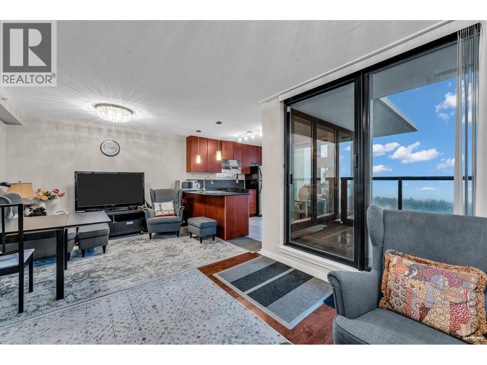 Ph5 7178 Collier Street, Burnaby, British Columbia