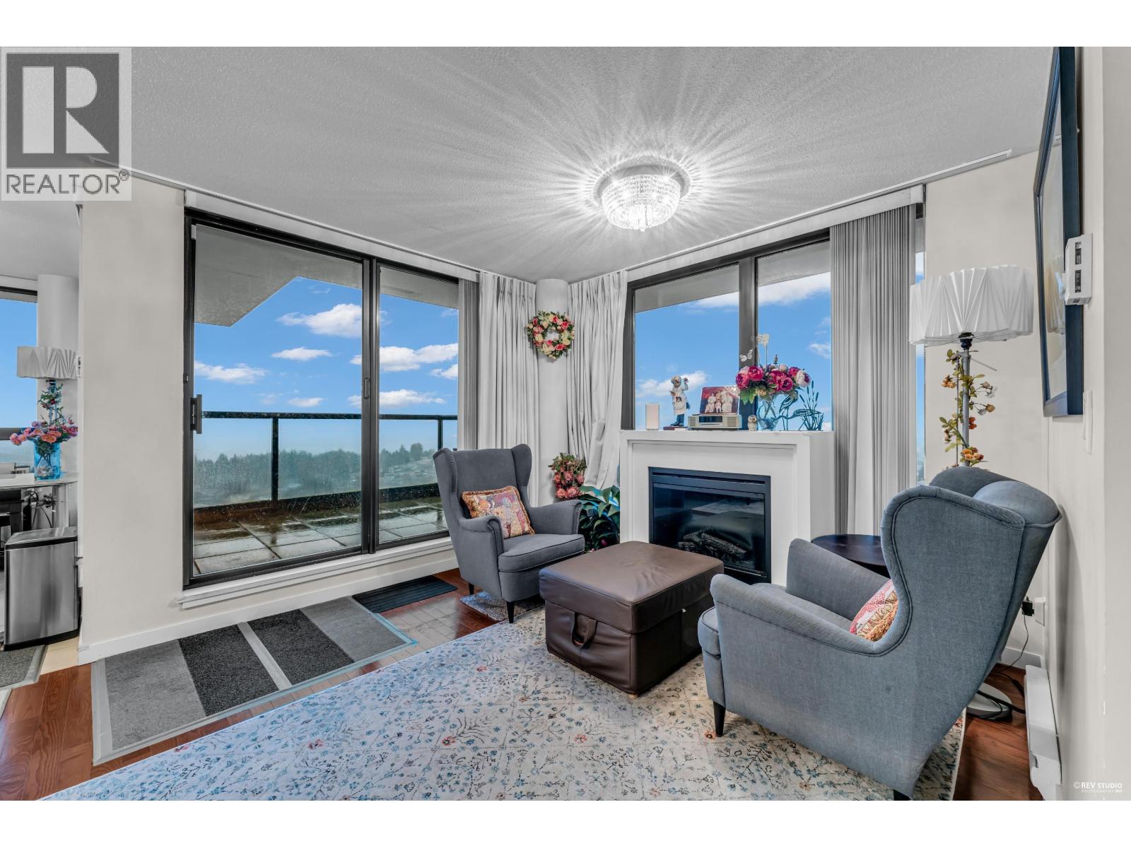 Ph5 7178 Collier Street, Burnaby, British Columbia