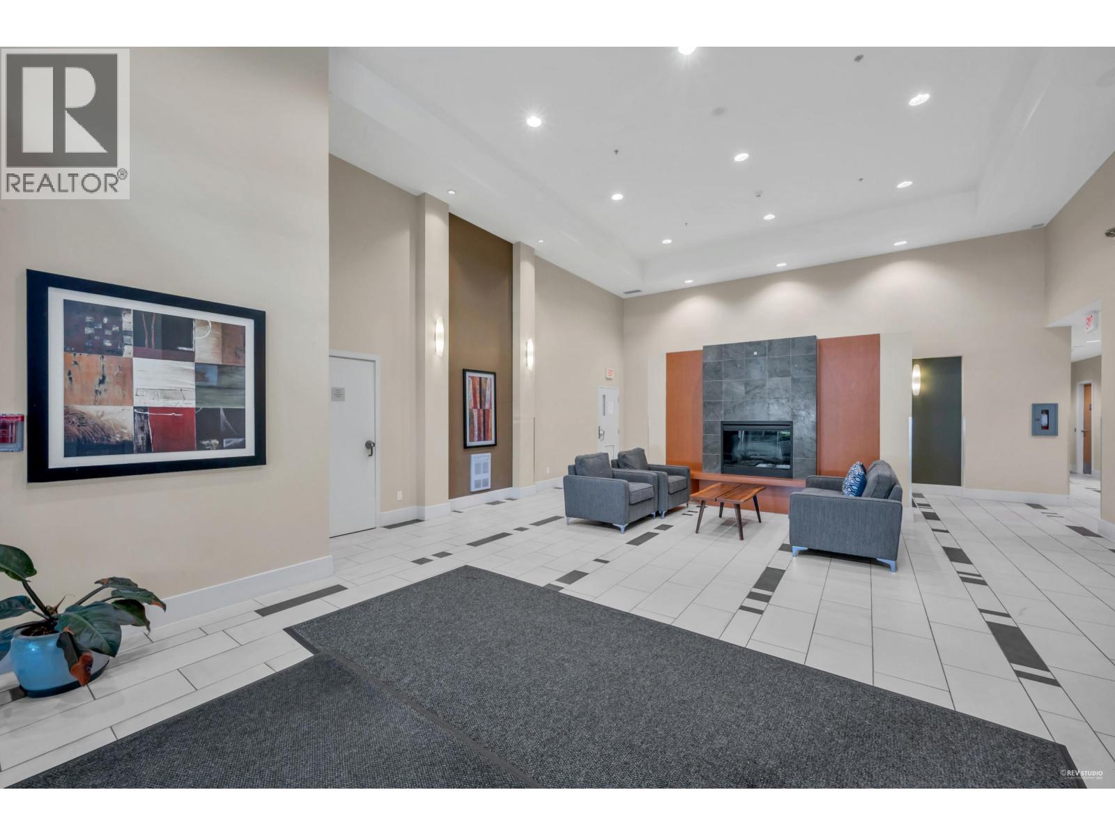 Ph5 7178 Collier Street, Burnaby, British Columbia