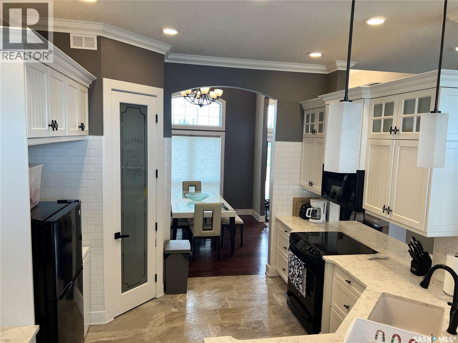 Natalie Acres, Waldeck, Saskatchewan