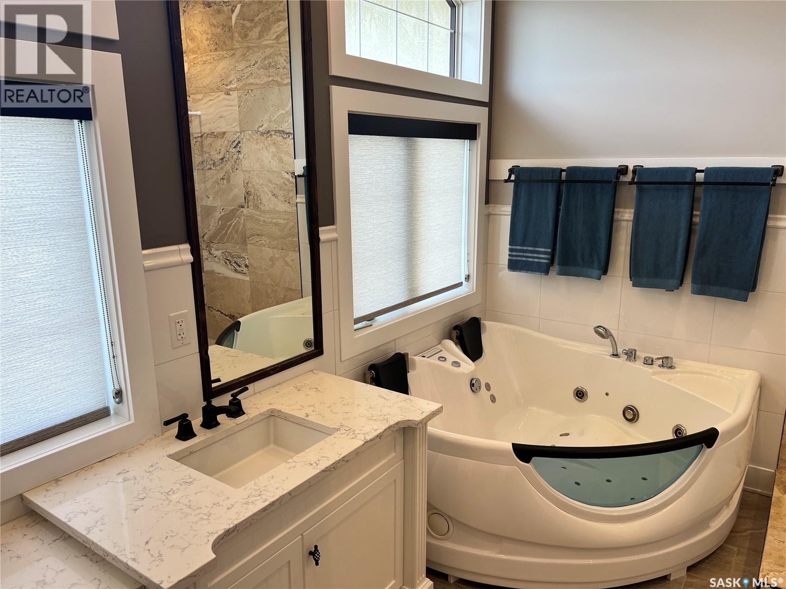 Natalie Acres, Waldeck, Saskatchewan