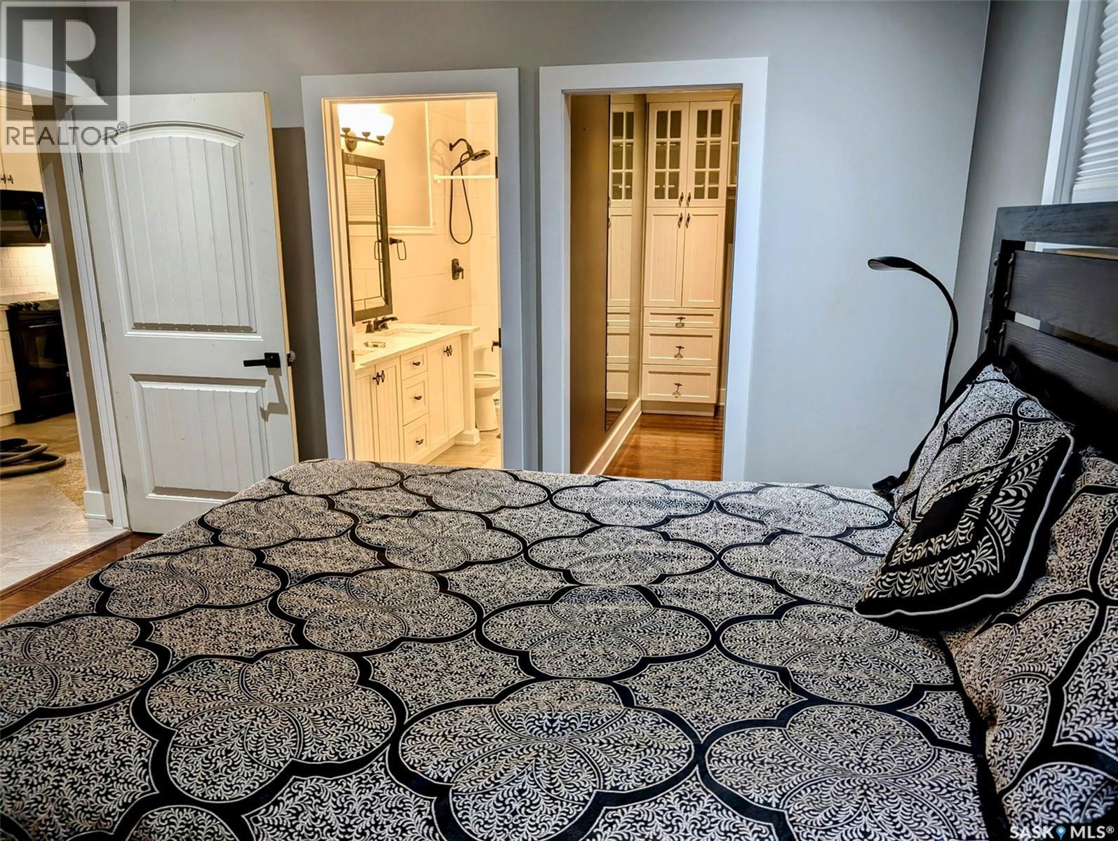 Natalie Acres, Waldeck, Saskatchewan