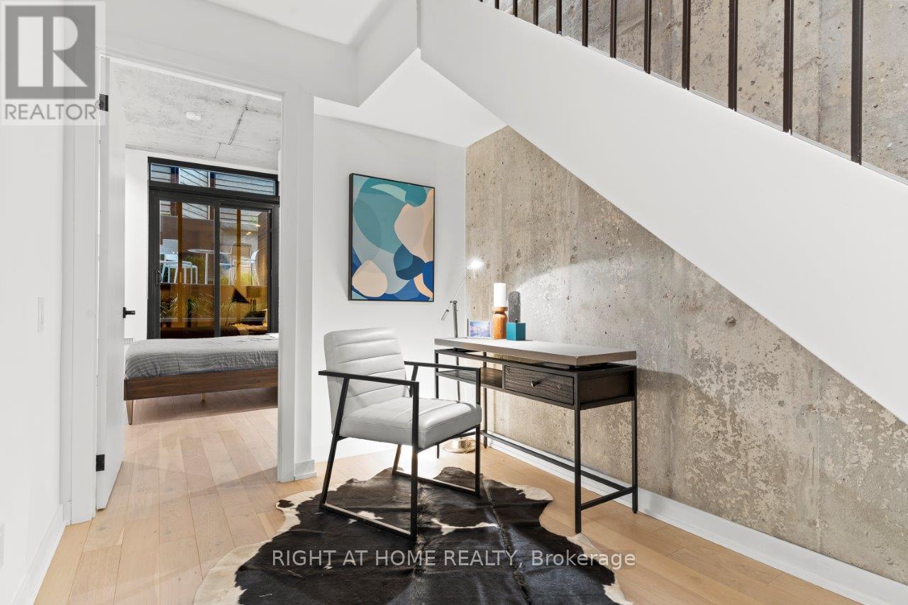 25 - 12 Dervock Crescent, Toronto (bayview Village), Ontario