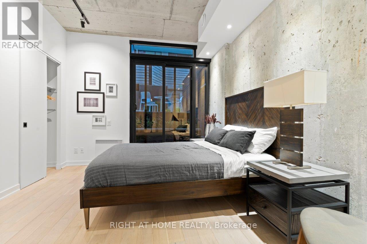 25 - 12 Dervock Crescent, Toronto (bayview Village), Ontario