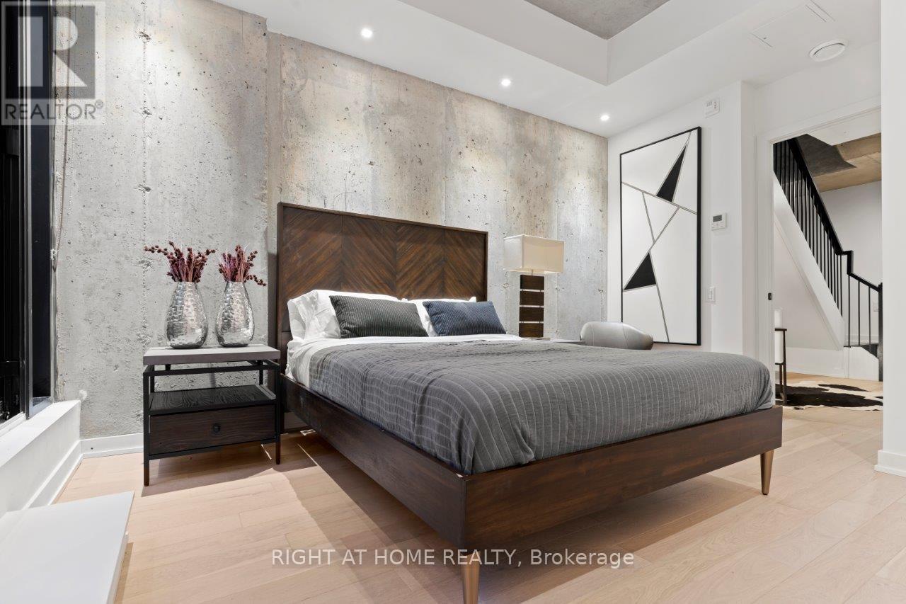 25 - 12 Dervock Crescent, Toronto (bayview Village), Ontario