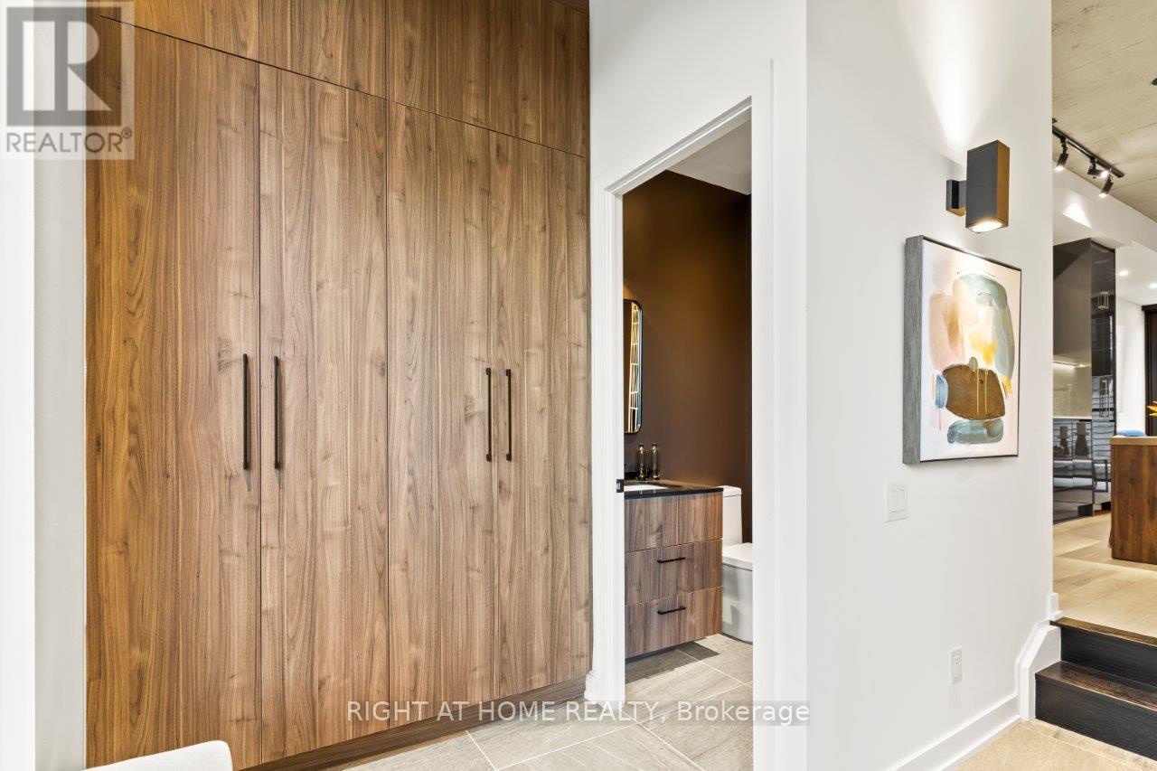 25 - 12 Dervock Crescent, Toronto (bayview Village), Ontario