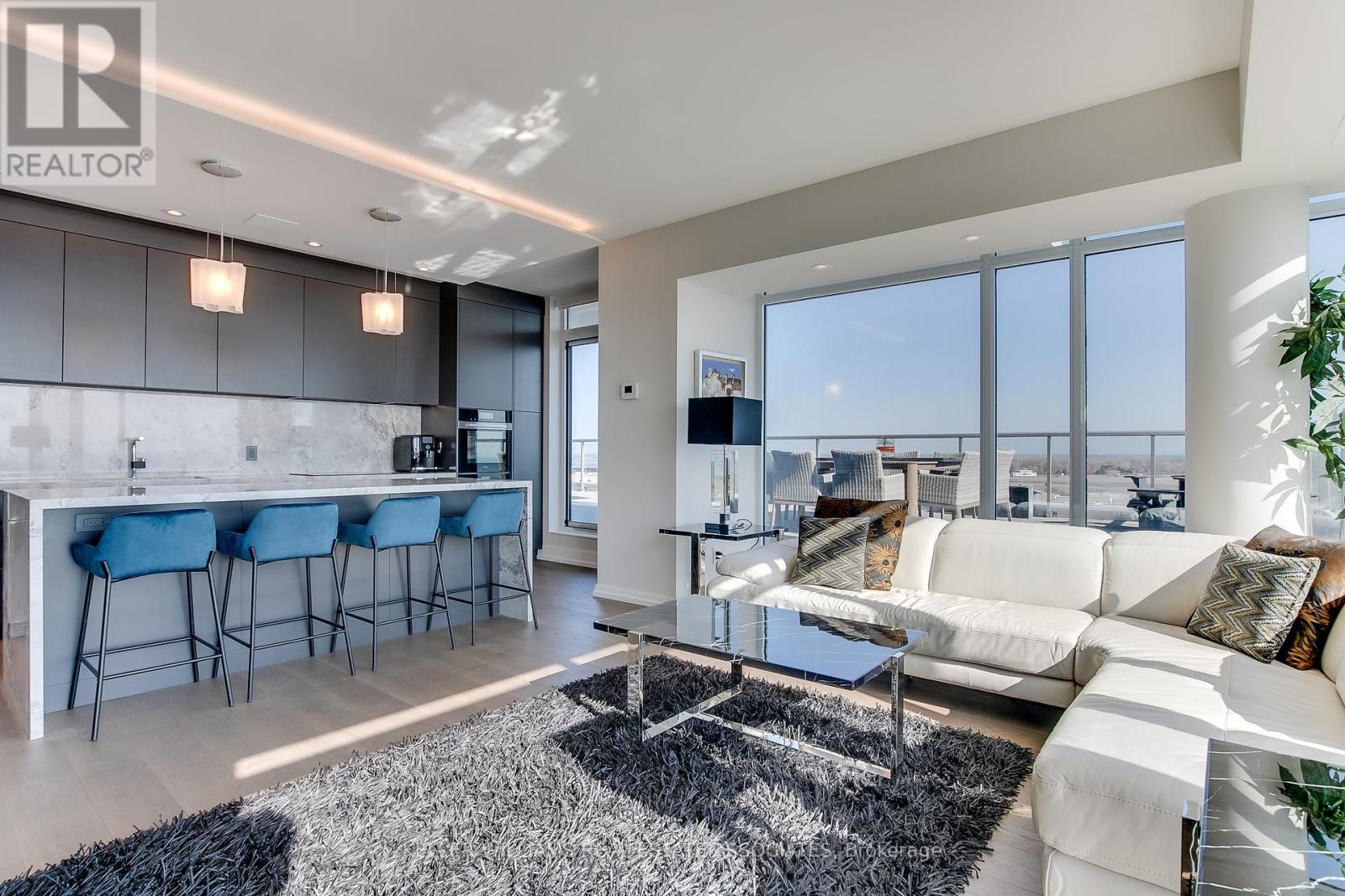 1002 - 90 Stadium Road, Toronto (niagara), Ontario