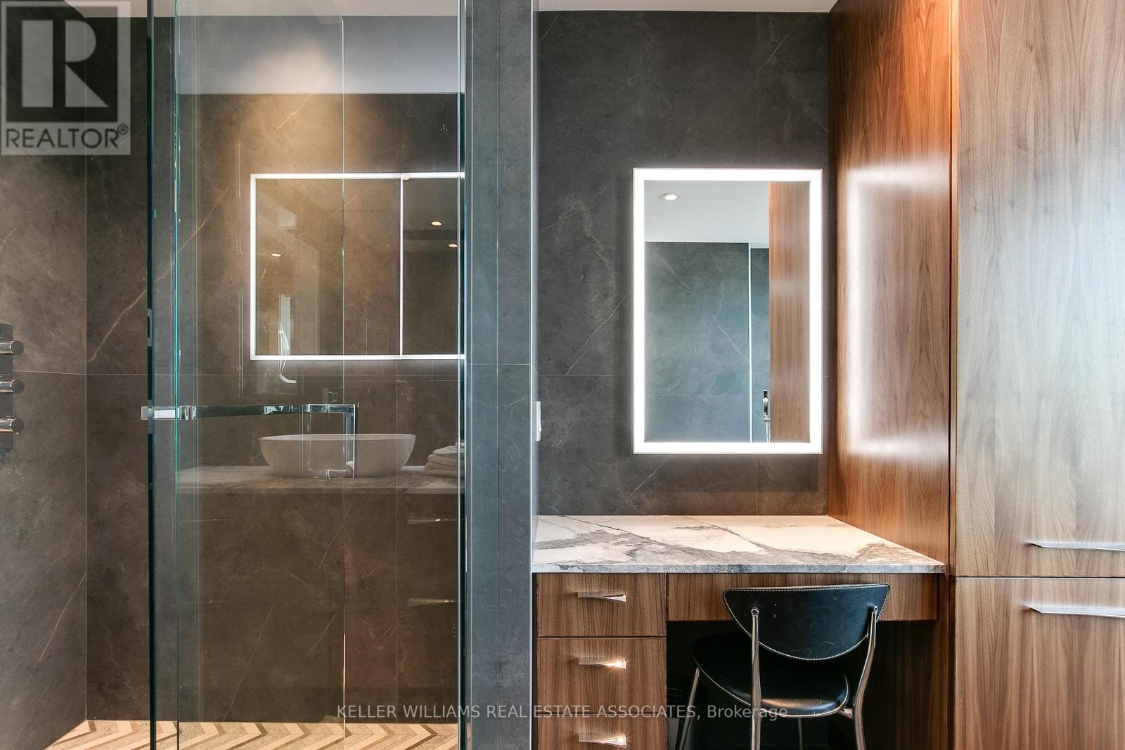 1002 - 90 Stadium Road, Toronto (niagara), Ontario