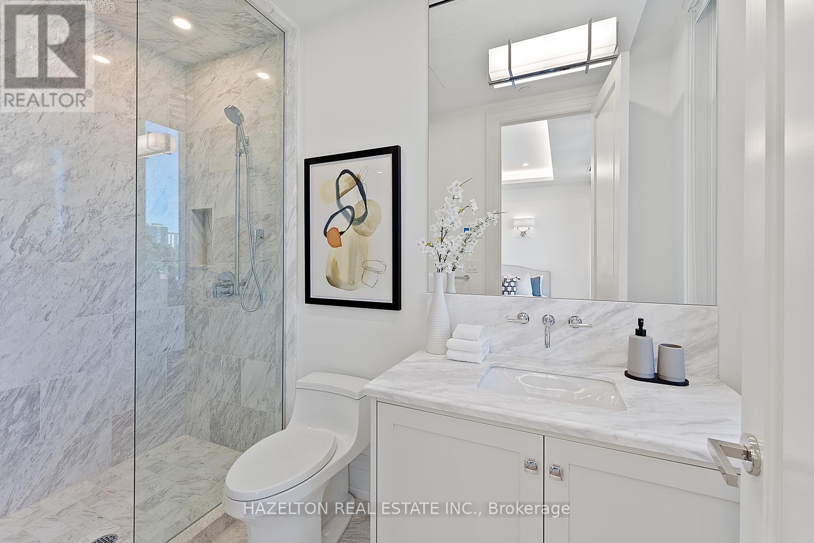 404 - 128 Hazelton Avenue, Toronto (annex), Ontario