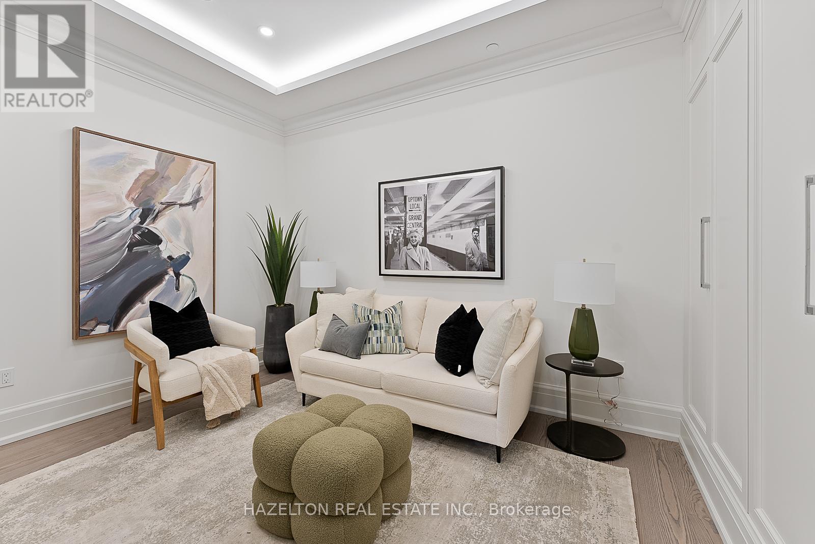 404 - 128 Hazelton Avenue, Toronto (annex), Ontario