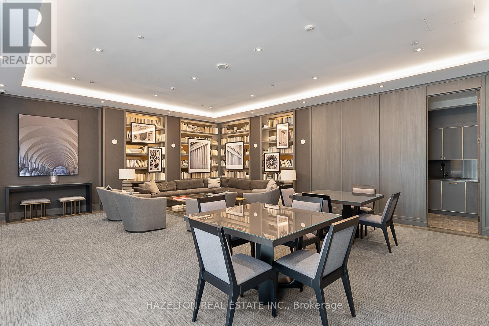 404 - 128 Hazelton Avenue, Toronto (annex), Ontario