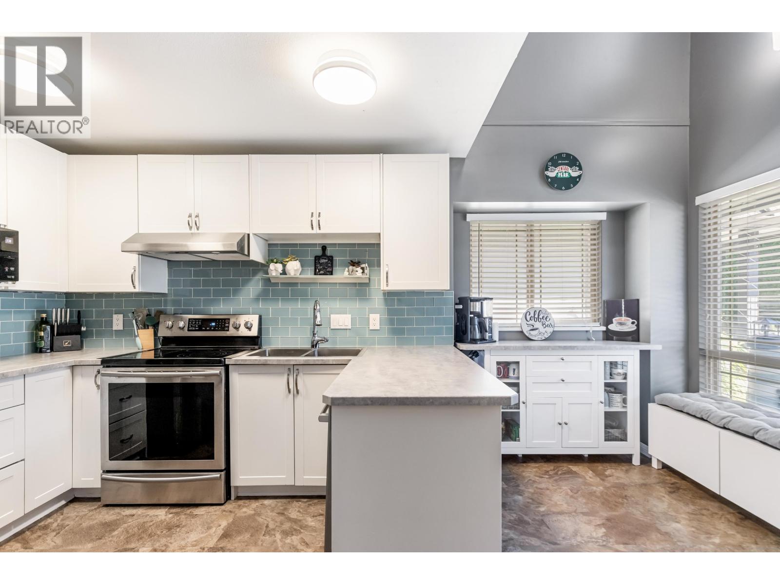 5 22980 Abernethy Lane, Maple Ridge, British Columbia