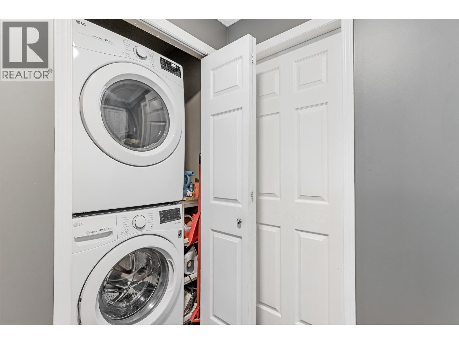 5 22980 Abernethy Lane, Maple Ridge, British Columbia