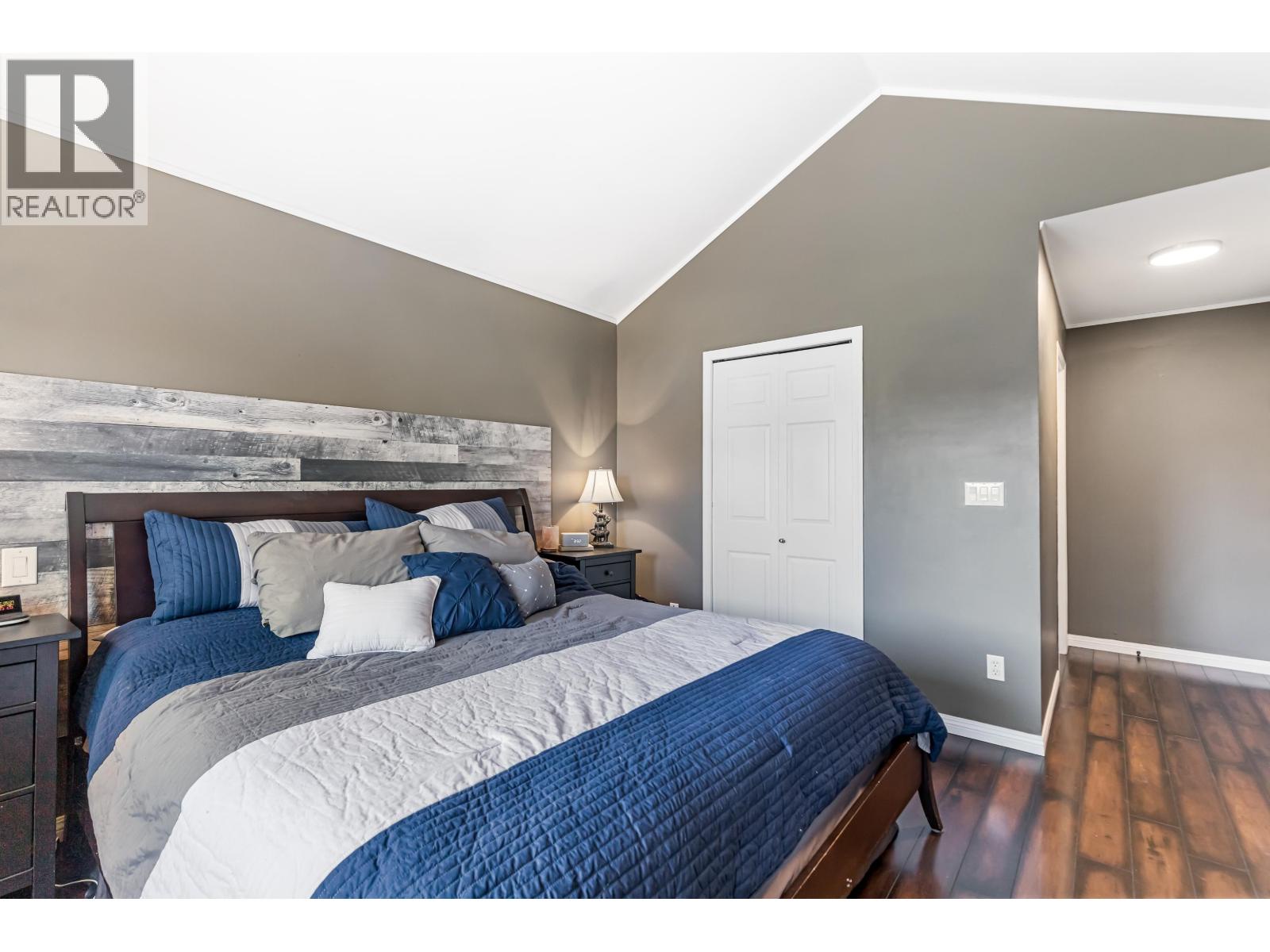 5 22980 Abernethy Lane, Maple Ridge, British Columbia