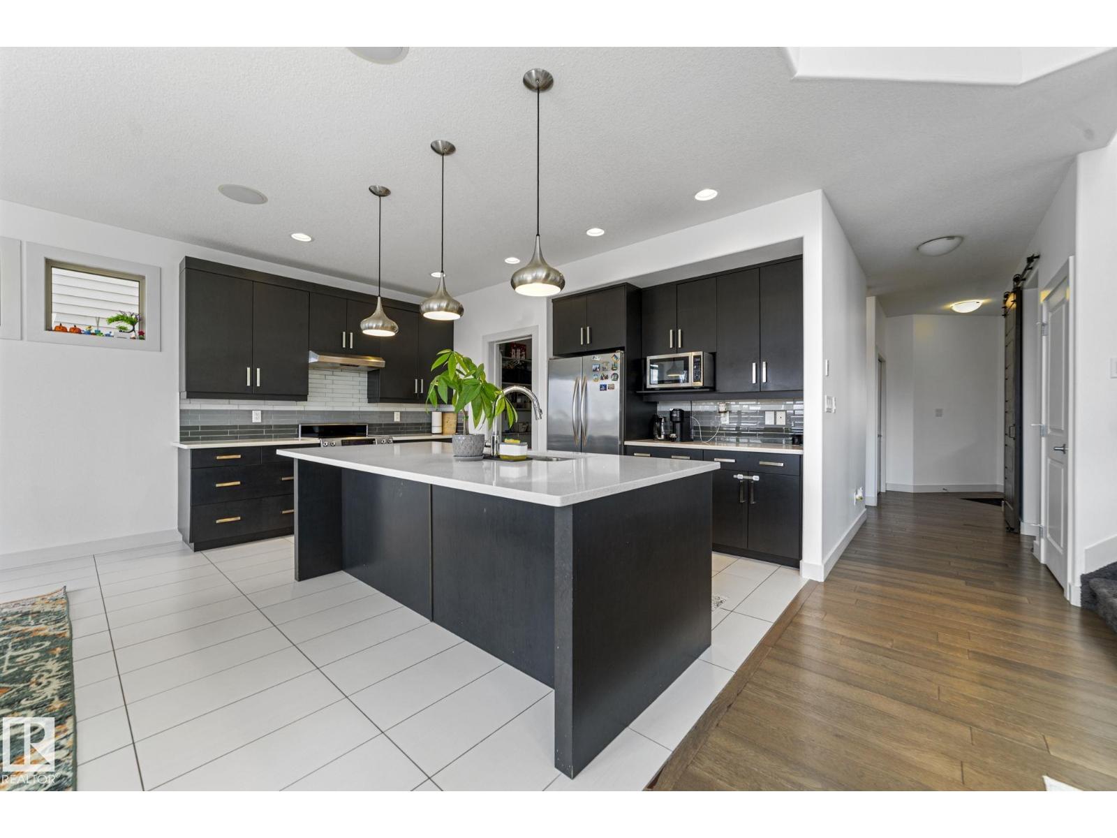 3695 Allan Dr Sw, Edmonton, Alberta