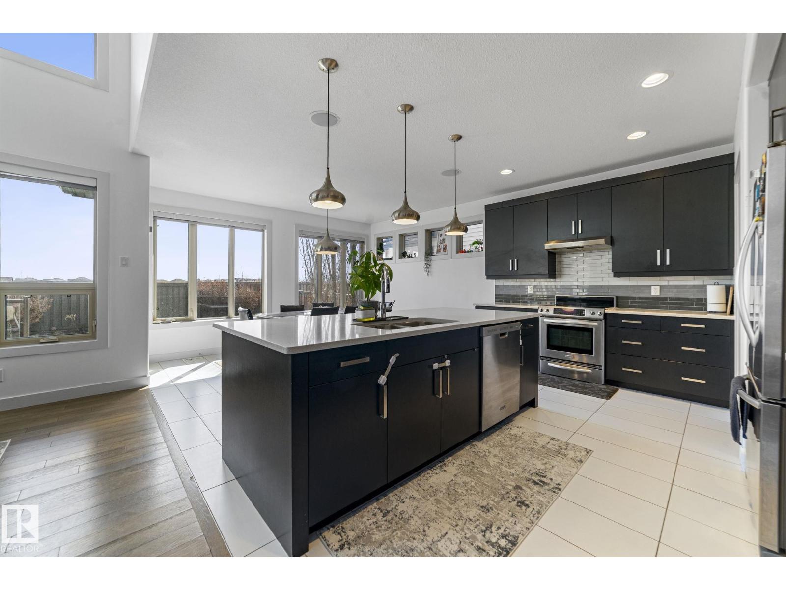 3695 Allan Dr Sw, Edmonton, Alberta