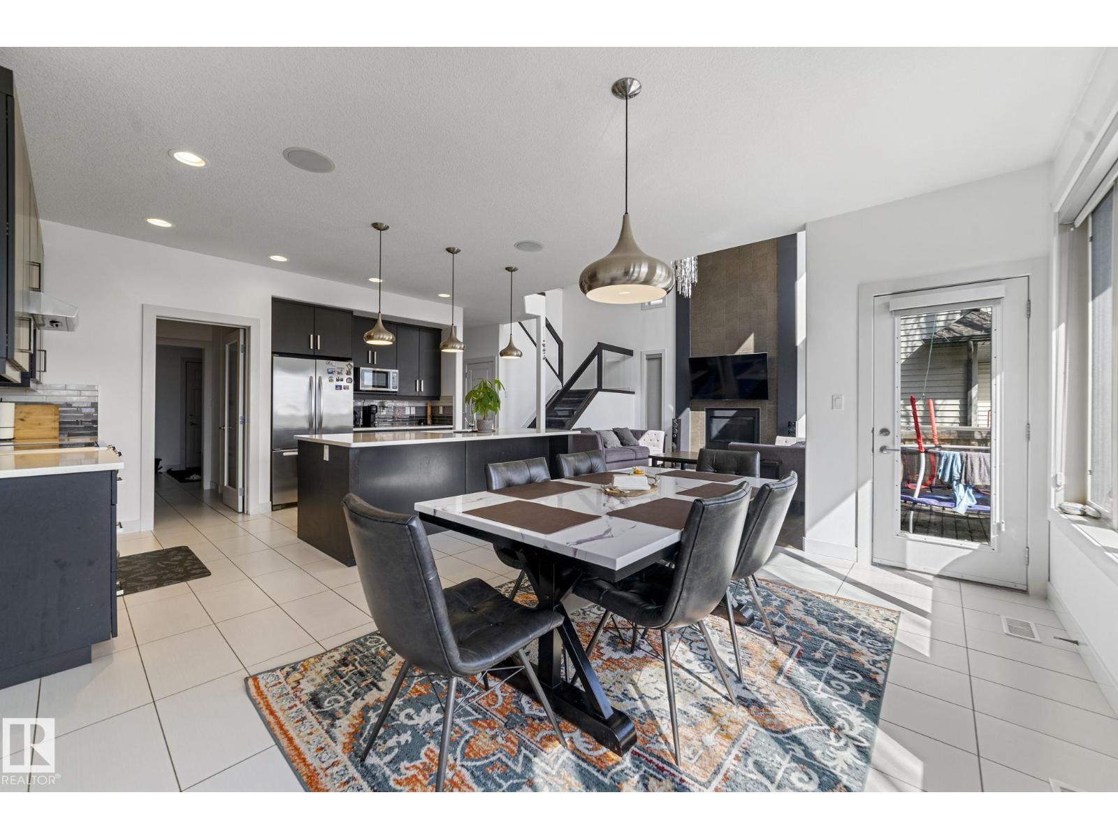 3695 Allan Dr Sw, Edmonton, Alberta