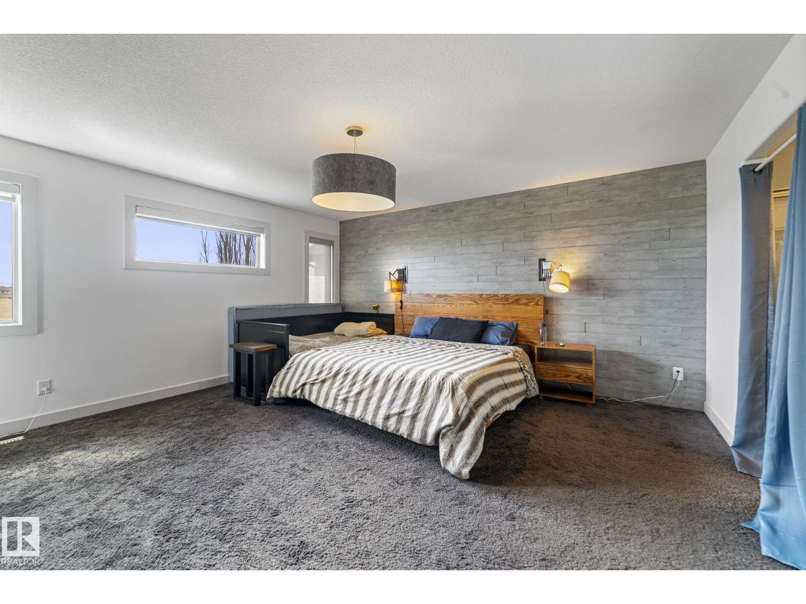 3695 Allan Dr Sw, Edmonton, Alberta