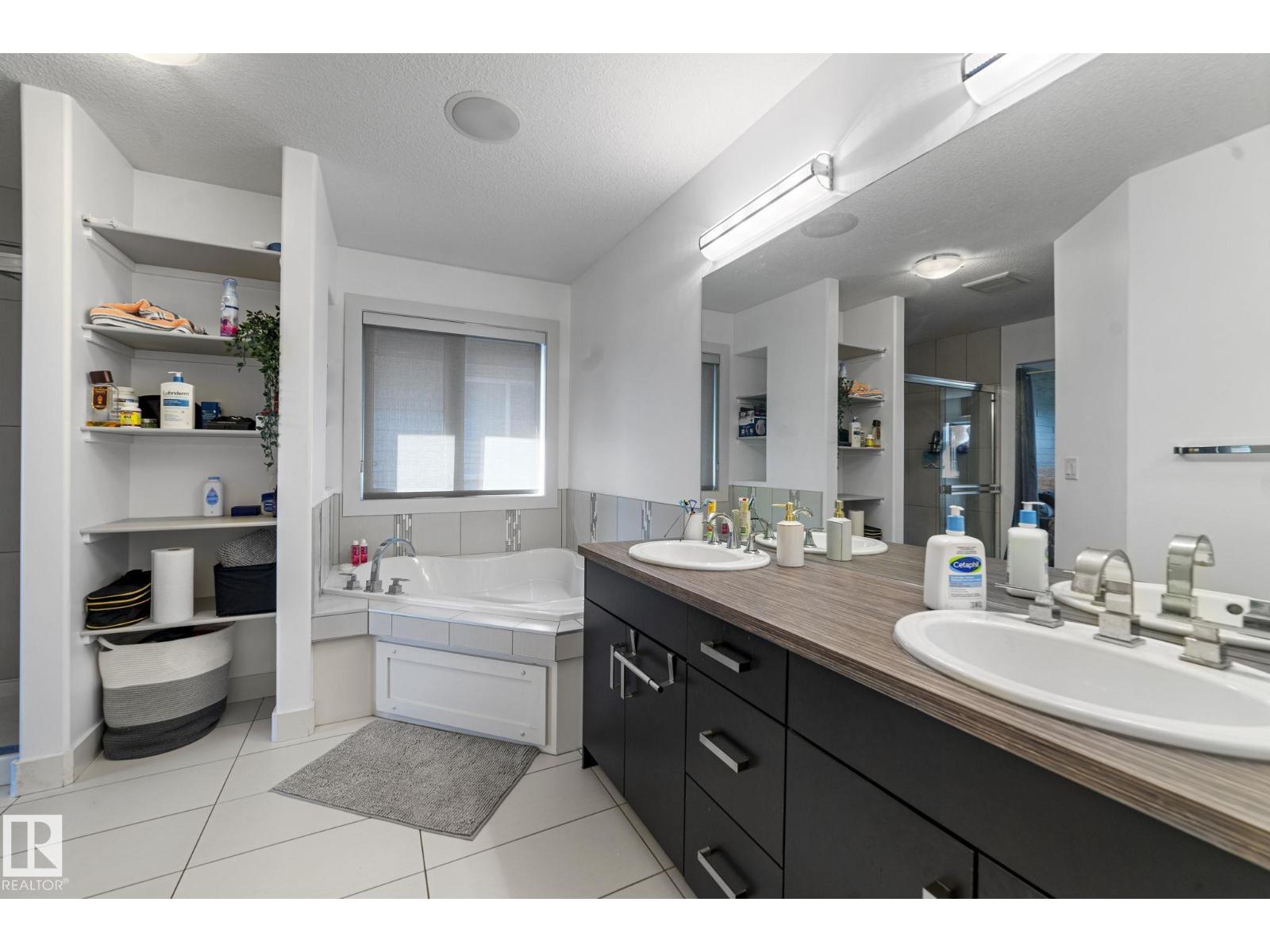 3695 Allan Dr Sw, Edmonton, Alberta