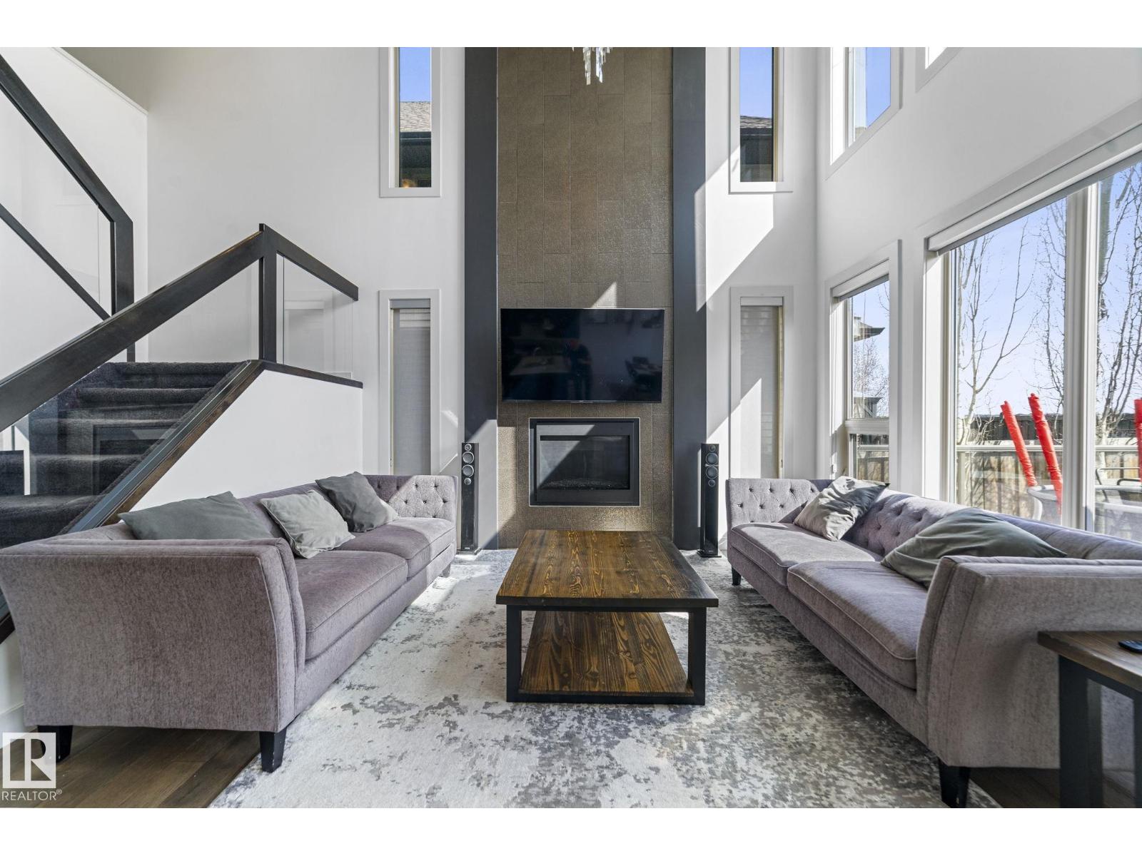 3695 Allan Dr Sw, Edmonton, Alberta