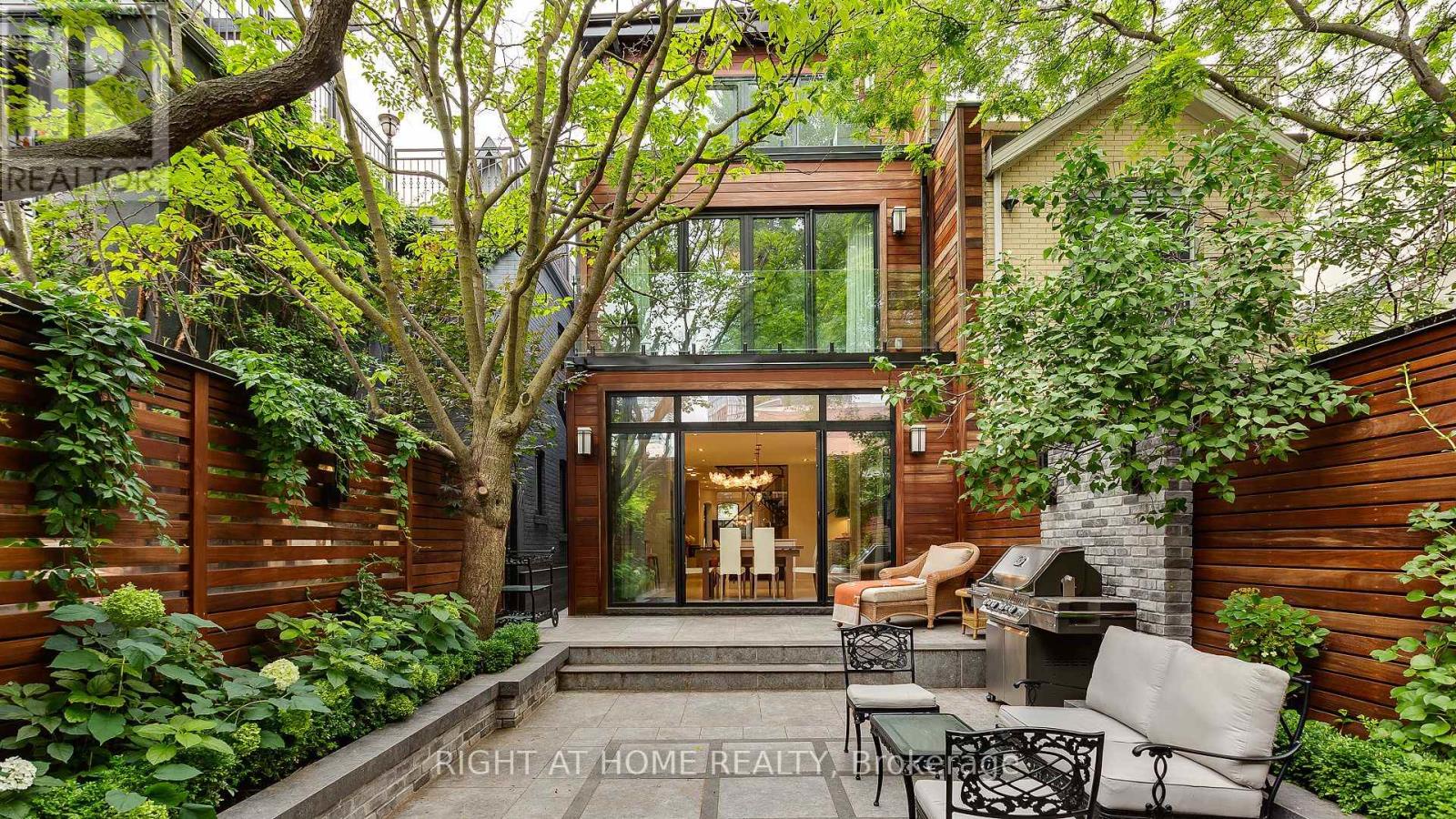 53 Hazelton Avenue, Toronto (annex), Ontario