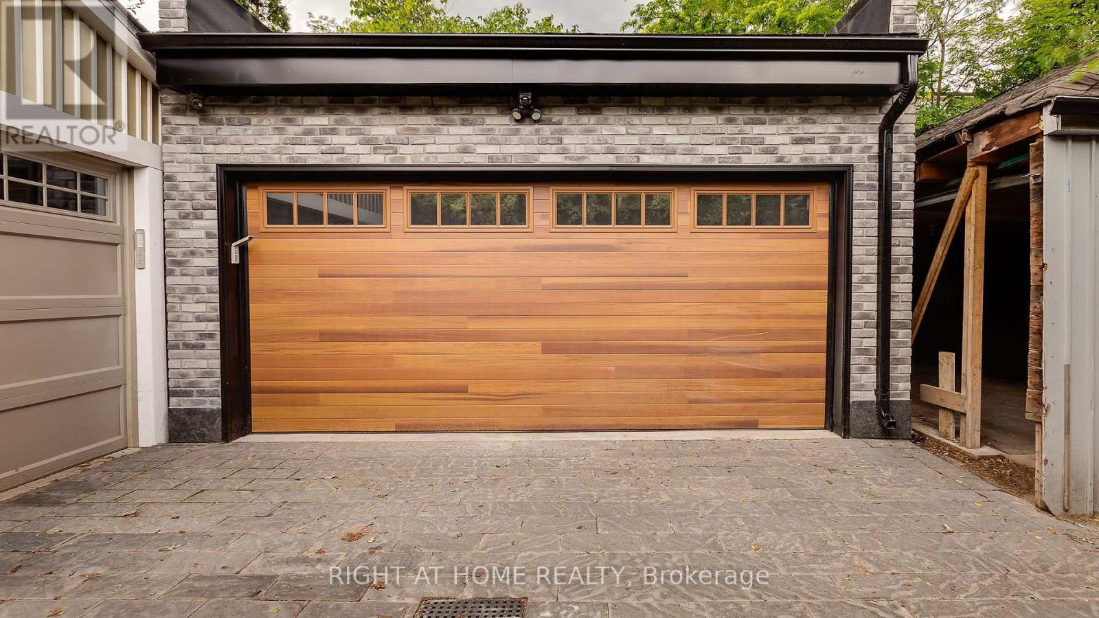 53 Hazelton Avenue, Toronto (annex), Ontario