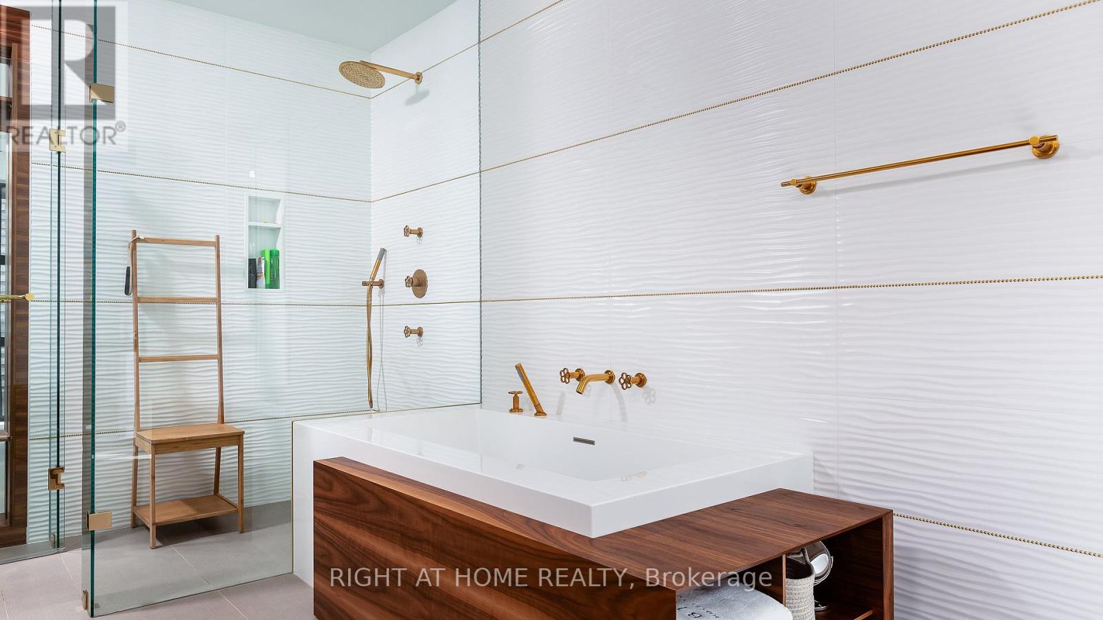 53 Hazelton Avenue, Toronto (annex), Ontario