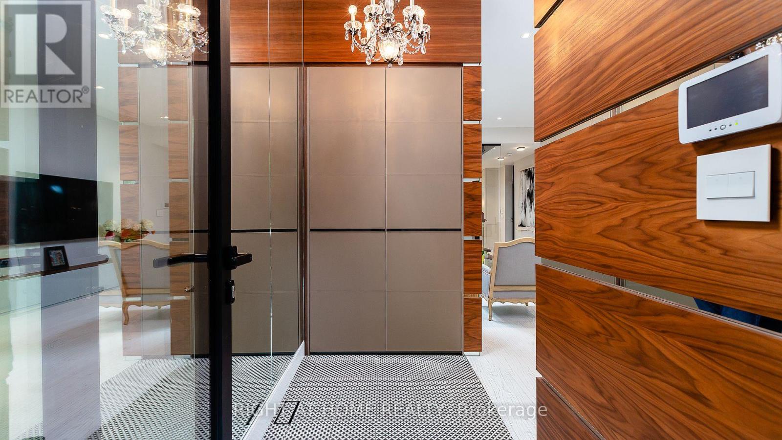 53 Hazelton Avenue, Toronto (annex), Ontario