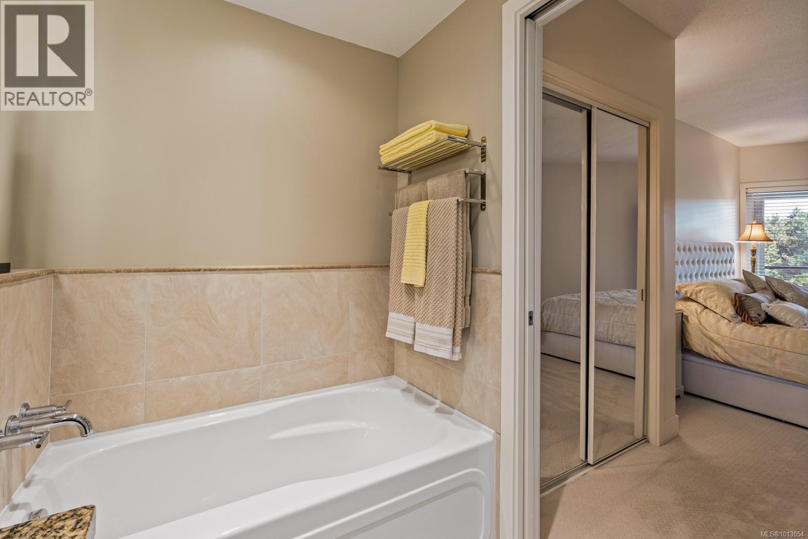 610 1400 Lynburne Pl, Langford, British Columbia