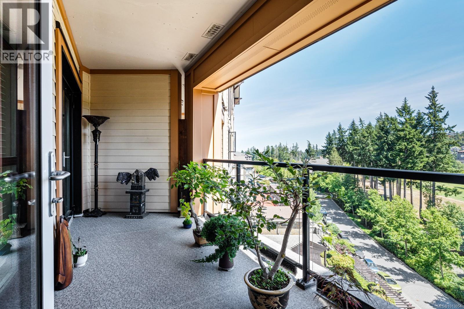 610 1400 Lynburne Pl, Langford, British Columbia