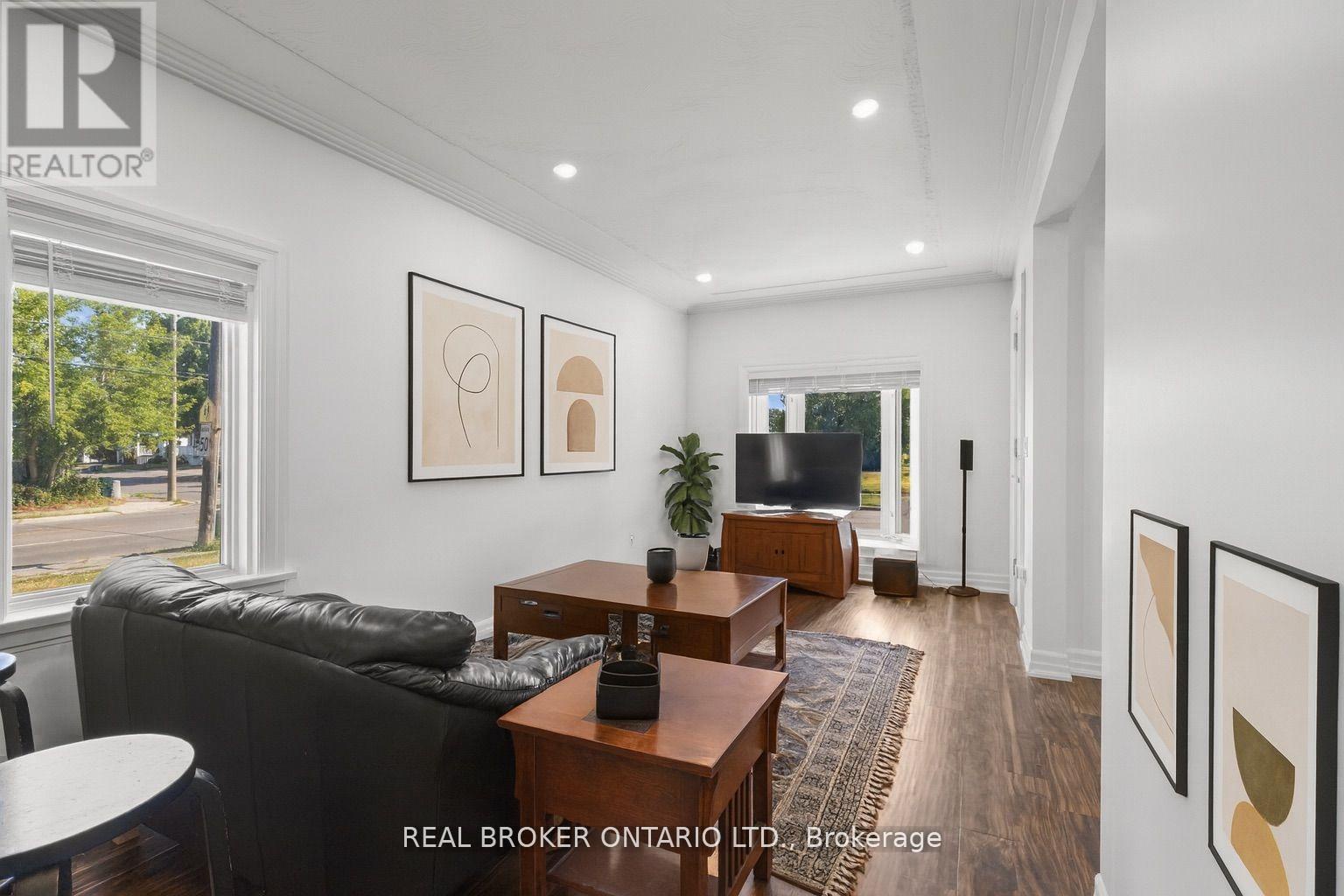 272 Burk Street, Oshawa (vanier), Ontario