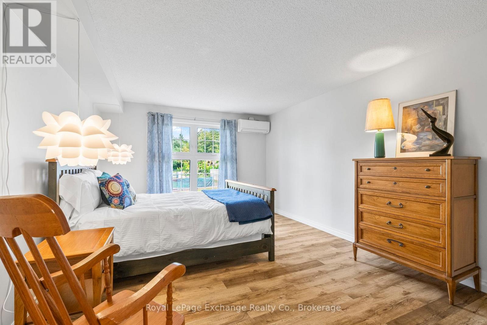 202 - 200 Harbour Street, Kincardine, Ontario