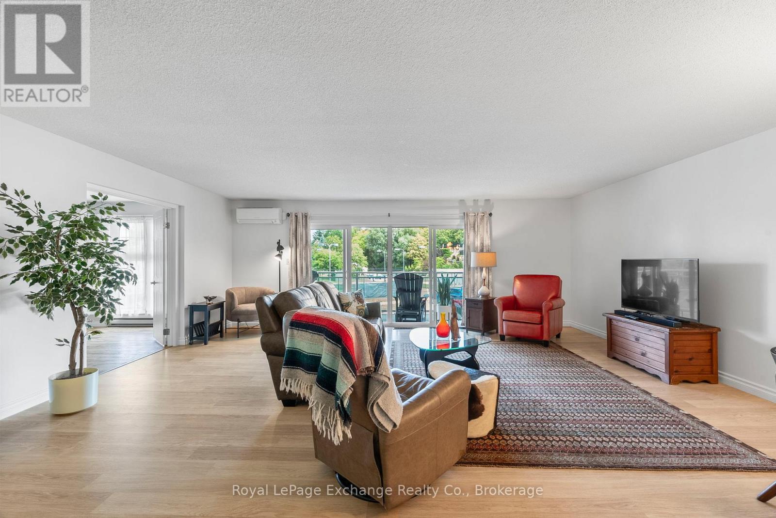 202 - 200 Harbour Street, Kincardine, Ontario