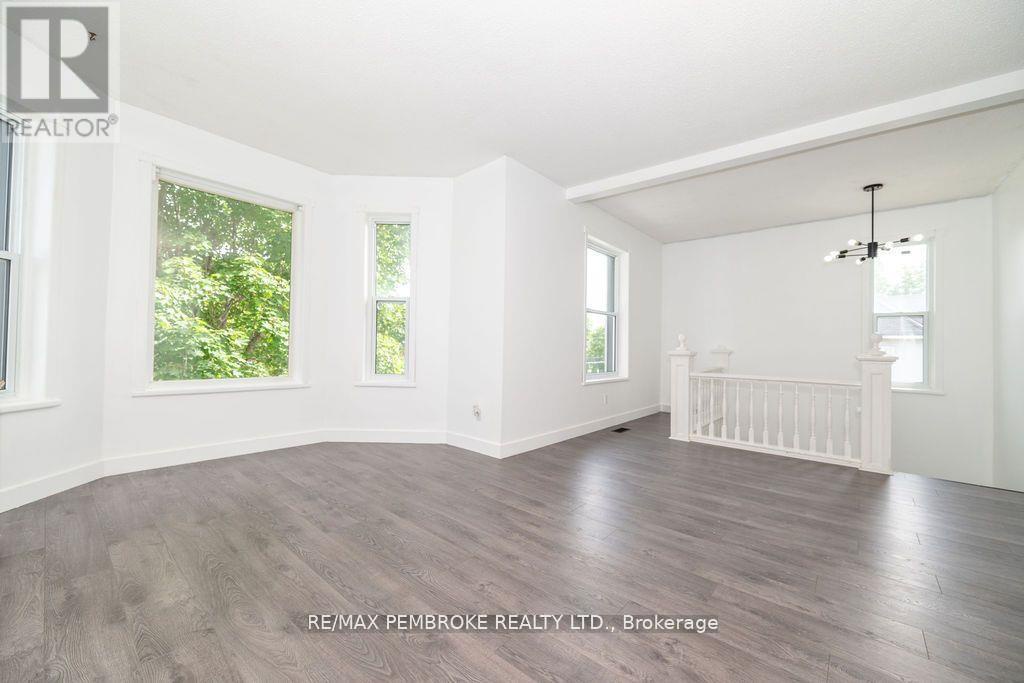 502 Mary Street, Pembroke, Ontario