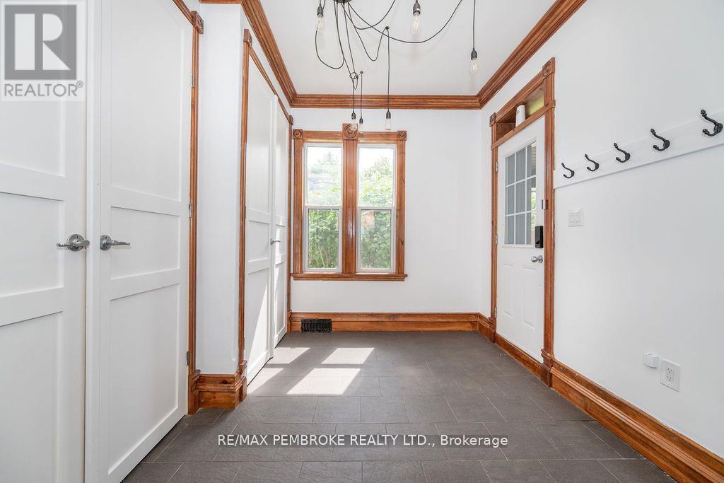 502 Mary Street, Pembroke, Ontario