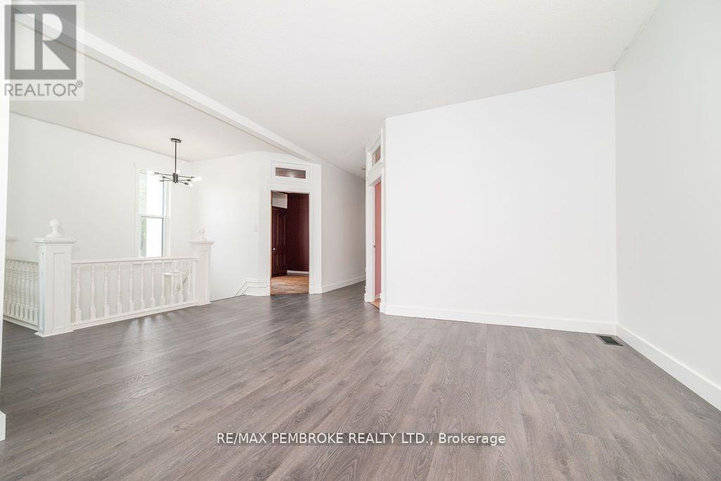 502 Mary Street, Pembroke, Ontario