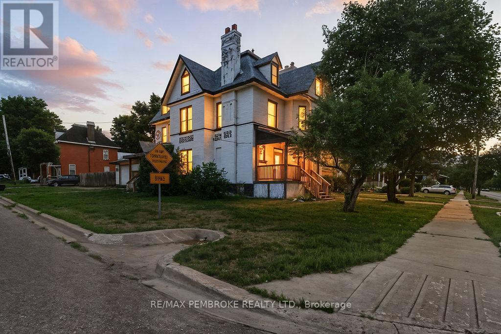 502 Mary Street, Pembroke, Ontario