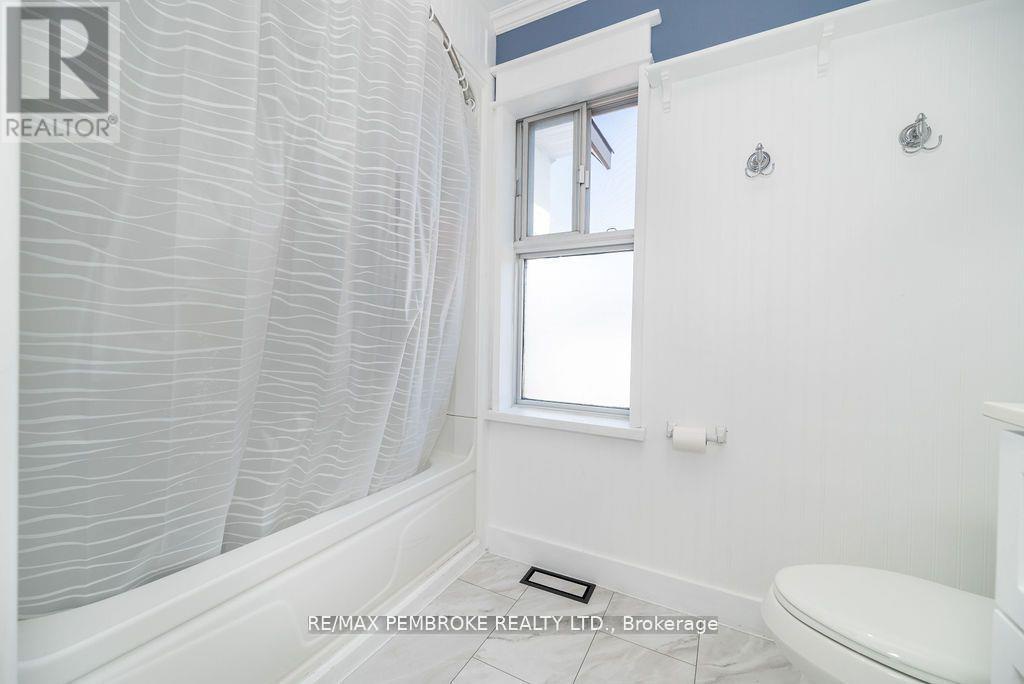 502 Mary Street, Pembroke, Ontario