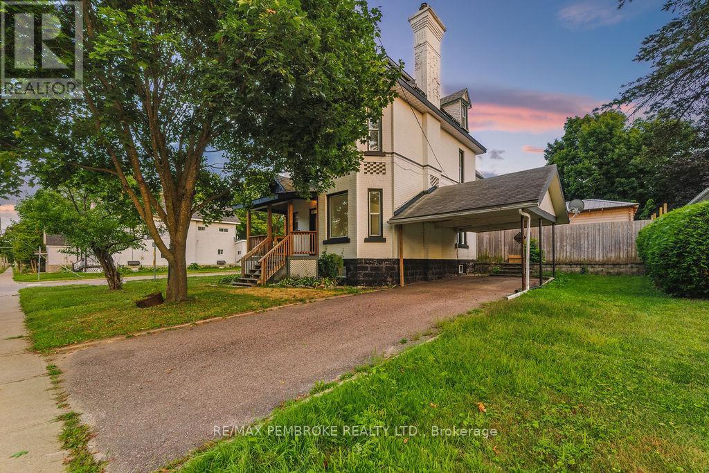 502 Mary Street, Pembroke, Ontario