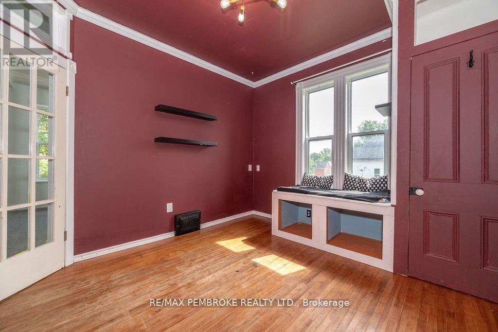 502 Mary Street, Pembroke, Ontario