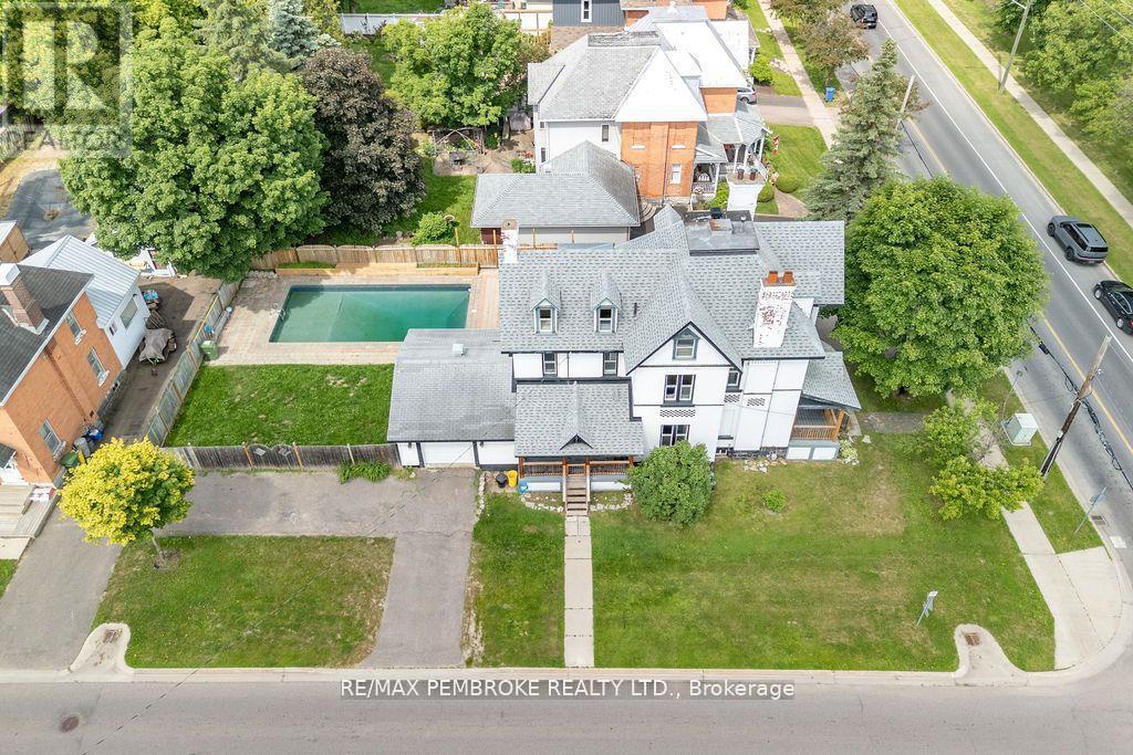 502 Mary Street, Pembroke, Ontario