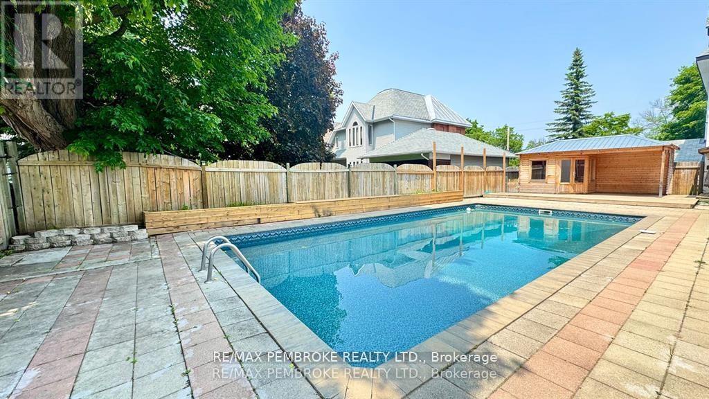 502 Mary Street, Pembroke, Ontario