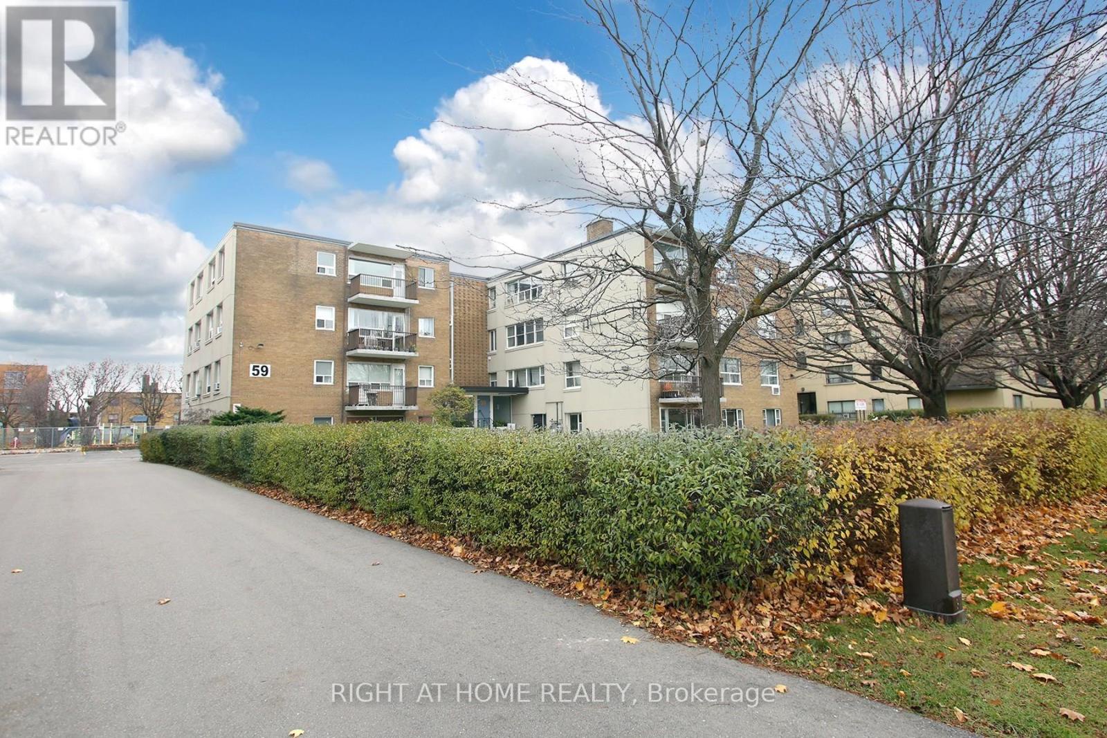 301 - 59 Neptune Drive, Toronto (englemount-lawrence), Ontario