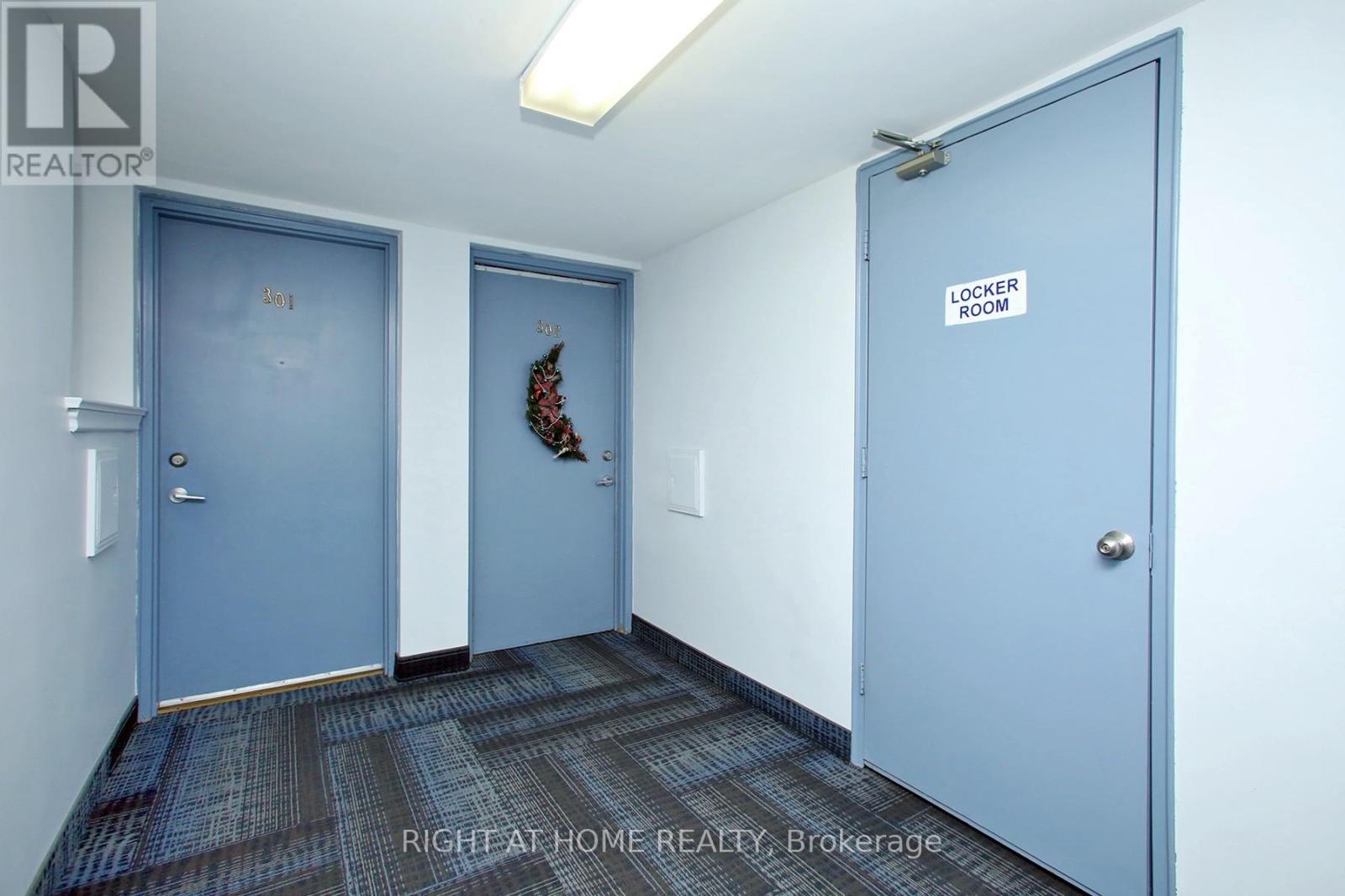 301 - 59 Neptune Drive, Toronto (englemount-lawrence), Ontario