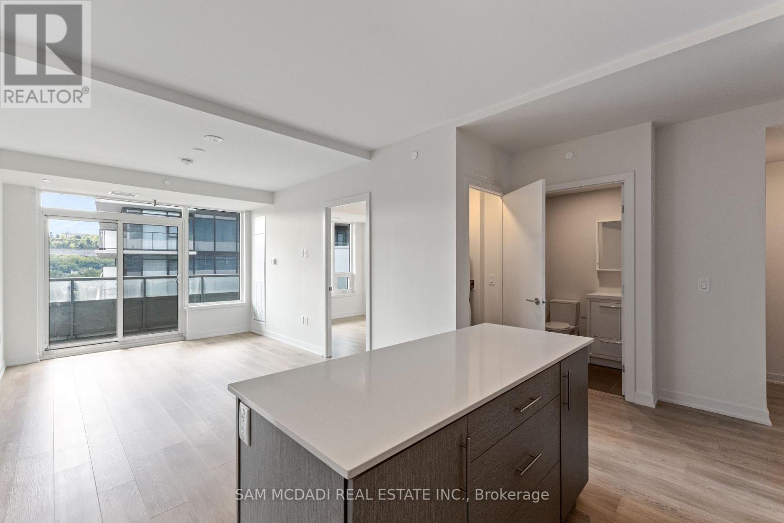 1305 - 212 King William Street, Hamilton (beasley), Ontario