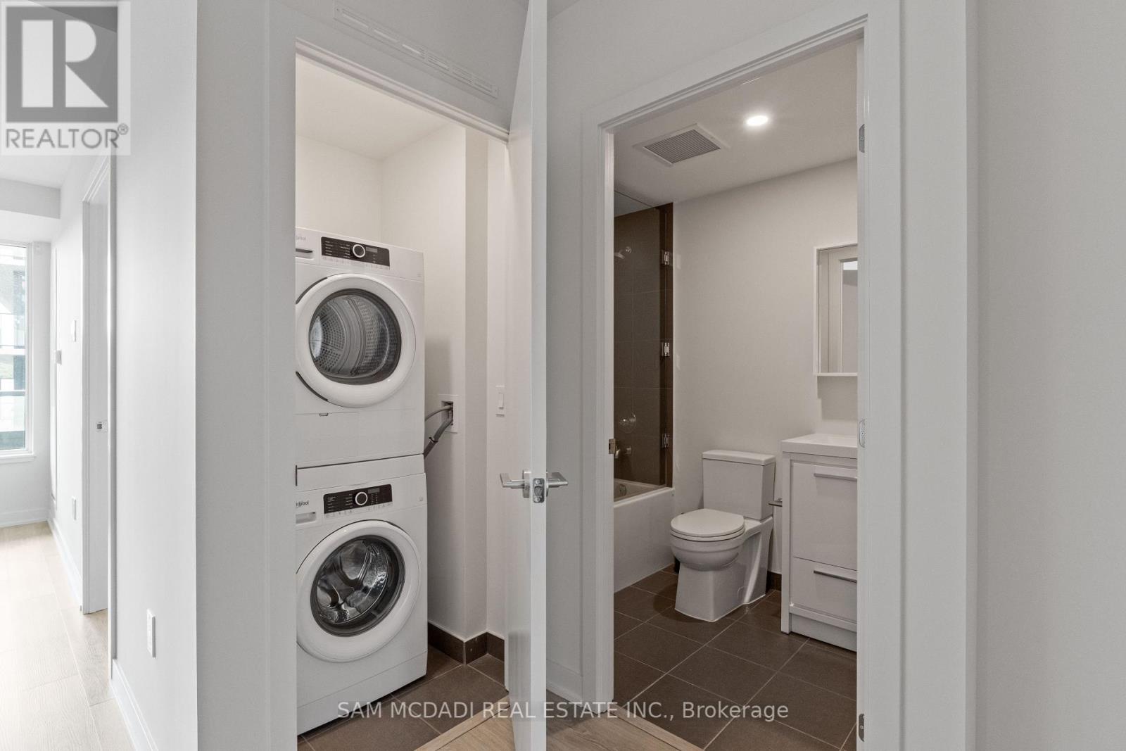 1305 - 212 King William Street, Hamilton (beasley), Ontario