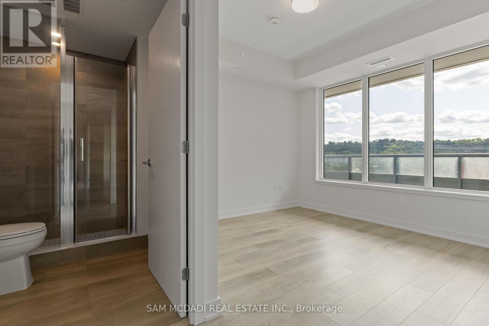 1305 - 212 King William Street, Hamilton (beasley), Ontario